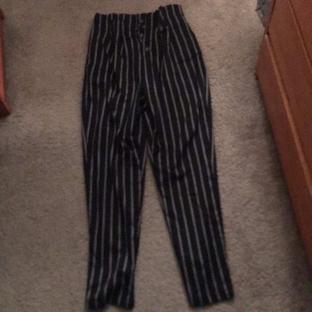 High waist red and black trousers